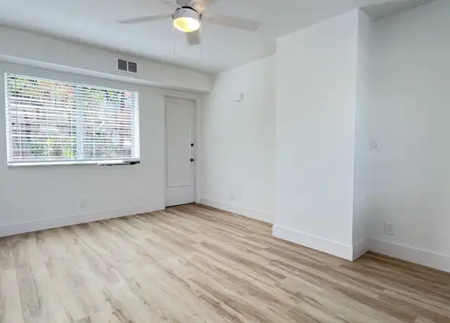Property at 2 Isle of Venice Dr, Fort Lauderdale, FL, 33301, 2 beds, 2 baths, [object Object]