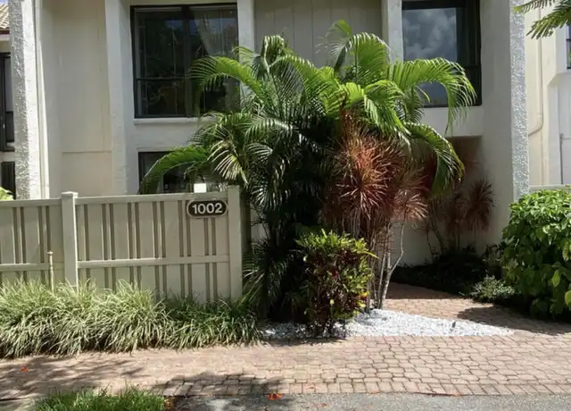 Property at 1002 Bridgewood Pl, Boca Raton, FL, 33434, 3 beds, 2.5 baths, [object Object]