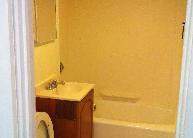 Property at 17-19 Washington St Unit 17B, Malden, MA, 02148, 2 beds, 1 bath, [object Object]