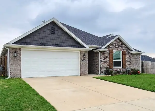 Property at 4440 W Havana Ave, Fayetteville, AR, 72704, 3 beds, 2 baths, [object Object]