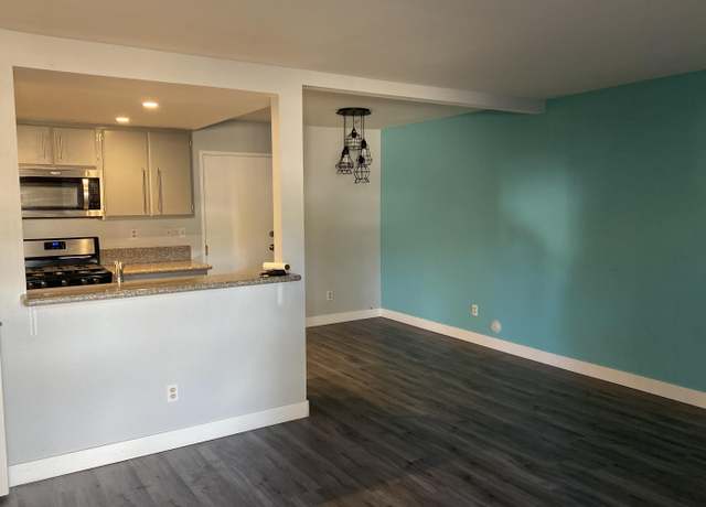 Photo of 141 N Oberlin Ave Unit C, Claremont, CA 91711