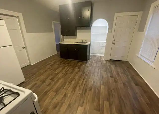Property at 6 Berkeley St, Worcester, MA, 01605, 3 beds, 1 bath, [object Object]