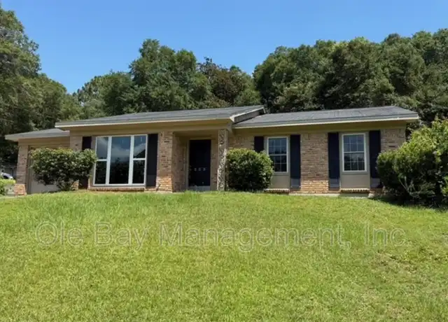 Property at 253 Vanderbilt Dr, Mobile, AL, 36608, 3 beds, 2 baths, [object Object]
