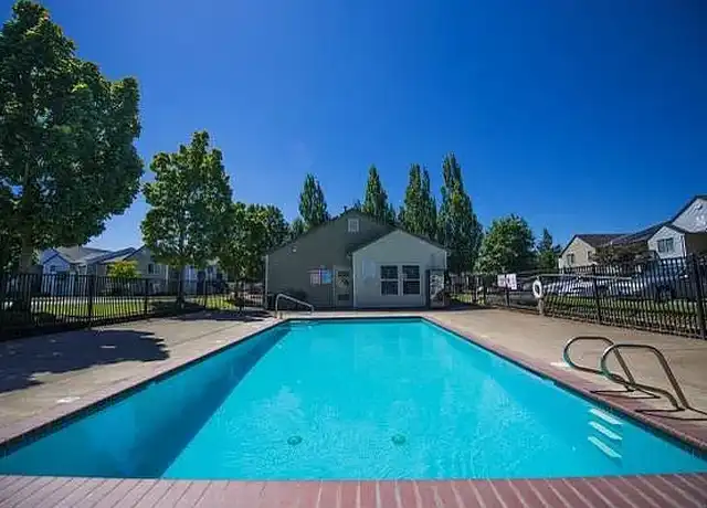 Property at Berry Ridge - 2711 W Powell Blvd, Gresham, OR, 97030, 1-2 bed, 1 bath, [object Object]