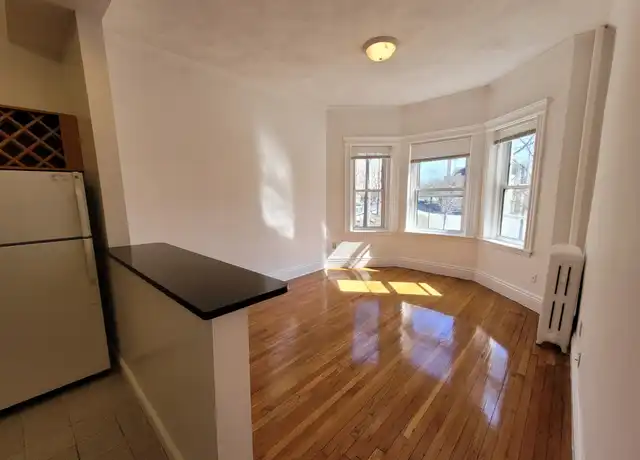 Property at 100 Queensberry St Unit 4, Boston, MA, 02215, 1 bed, 1 bath, [object Object]