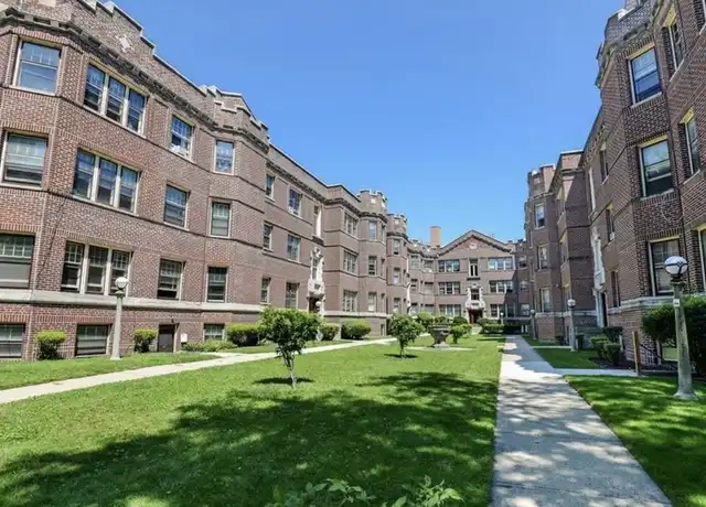 Property at 1615 Ridge Ave Unit J-2, Evanston, IL, 60201, 4 beds, 2 baths, [object Object]