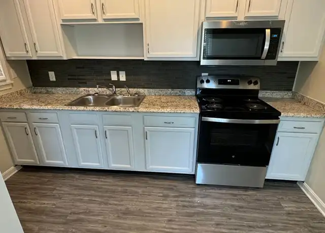 Property at 2100 Murray Ave Unit 2100-5, Louisville, KY, 40205, 2 beds, 1 bath, [object Object]
