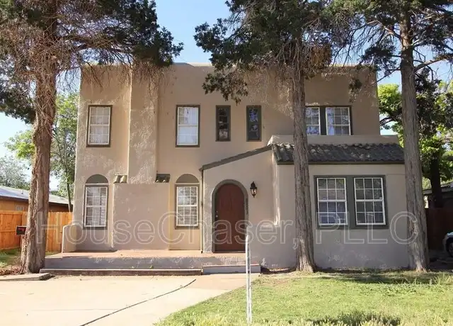 Property at 2203 20th St, Lubbock, TX, 79411, 5 beds, 2 baths, [object Object]
