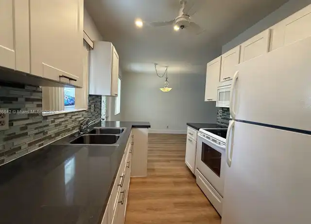 Property at 2222 Jackson St Unit 9E, Hollywood, FL, 33020, 1 bed, 1 bath, [object Object]