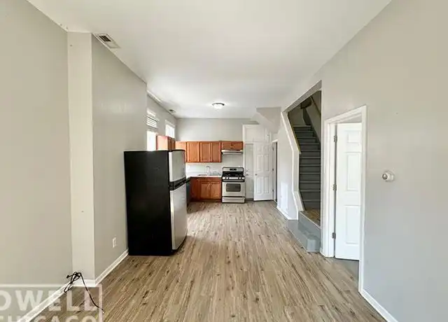 Property at 2131 S Fairfield Ave, Chicago, IL, 60608, 2 beds, 2 baths, [object Object]