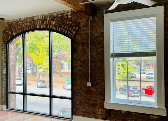 Property at 140 E Washington St Unit 201, Madison, GA, 30650, 1 bed, 1 bath, [object Object]