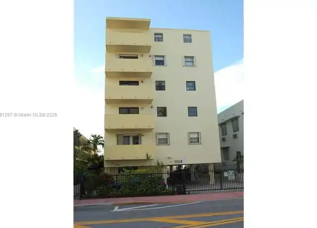 Property at 1334 Collins Ave #604, Miami Beach, FL, 33139, 1 bed, 1.5 baths, [object Object]