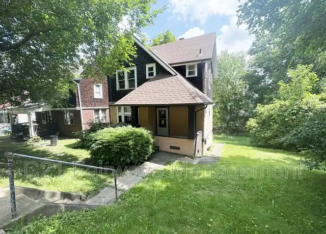 Property at 800 N 6th St, Clairton, PA, 15025, 3 beds, 1 bath, [object Object]