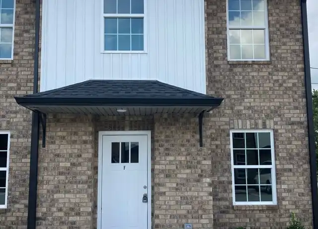 Property at 914 Peachers Mill Townhomes* - 914 Peachers Mill Rd, Clarksville, TN, 37042, 2 beds, 2.5 baths, [object Object]