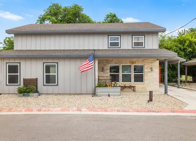 Property at 506 Burleson Blvd, Kerrville, TX, 78028, 3 beds, 2.5 baths, [object Object]