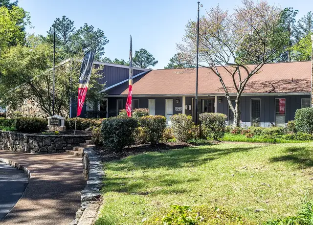 Photo of 5001 Airways Blvd, Memphis, TN 38116