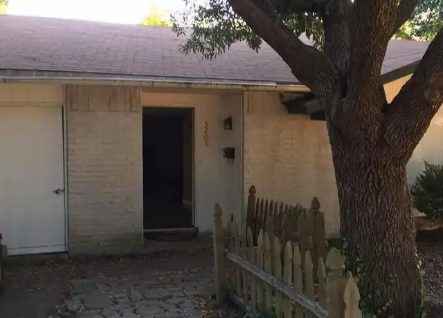 Property at 5205 Preston Trl, Garland, TX, 75043, 3 beds, 2 baths, [object Object]