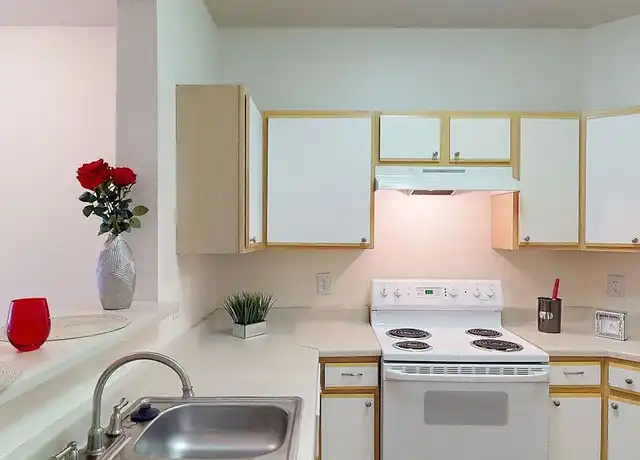 Property at Citifront - 641 W North Temple, Salt Lake City, UT, 84116, 1 bed, 1 bath, [object Object]