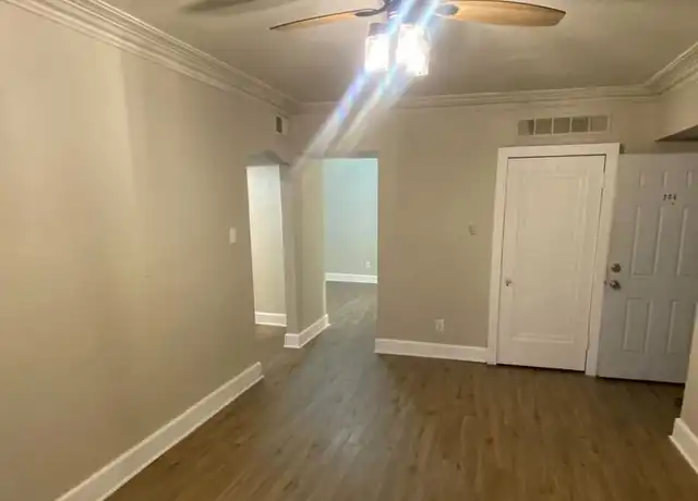Property at 4252 N Teutonia Ave Unit 203, Milwaukee, WI, 53209, 1 bed, 1 bath, [object Object]