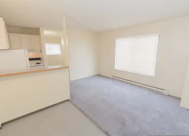 Property at 4131 11th Ave NE Unit 108, Seattle, WA, 98105, 0 beds, 1 bath, [object Object]