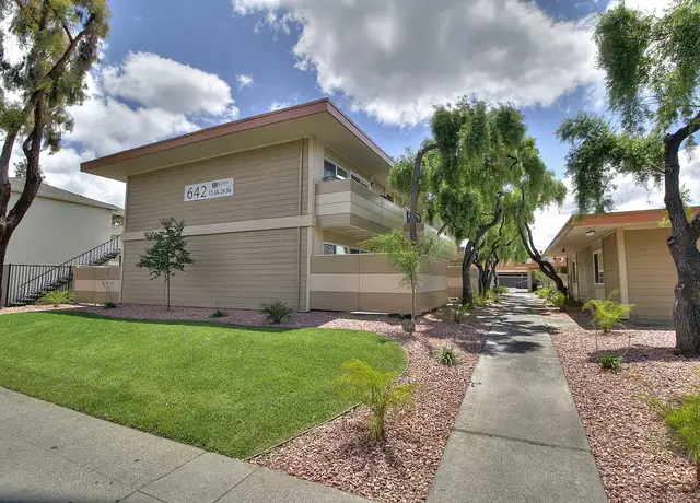 Photo of 720 N Fair Oaks Ave, Sunnyvale, CA 94085