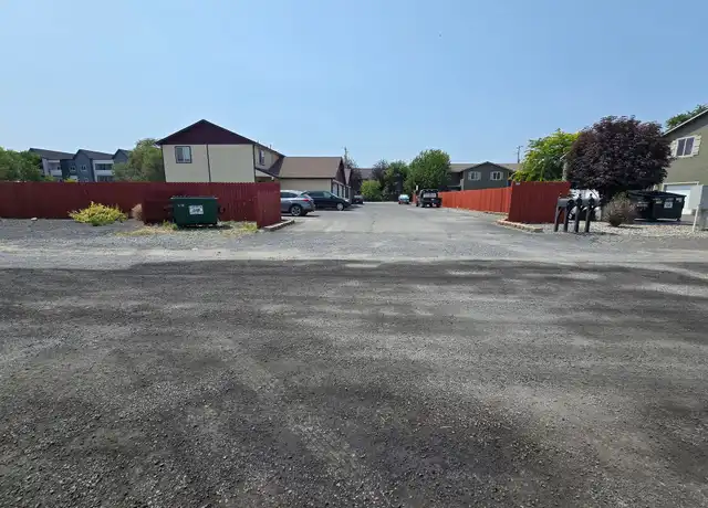 Property at 1702 W Lee St Unit A, Moses Lake, WA, 98837, 3 beds, 2.5 baths, [object Object]