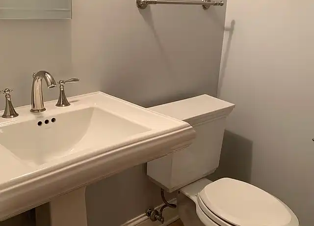 Property at 7942 Glen Ln, Darien, IL, 60561, 4 beds, 3 baths, [object Object]