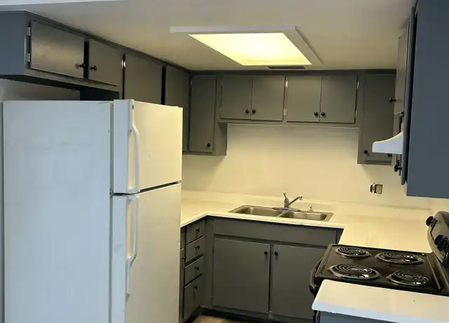 Property at 3125 N Pecos Rd Unit 305, North Las Vegas, NV, 89030, 1 bed, 1 bath, [object Object]