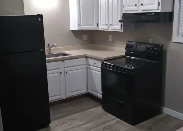 Property at 769 Meigs St Unit 002, Rochester, NY, 14620, 2 beds, 1 bath, [object Object]