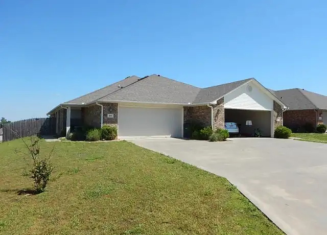 Property at 309 Tremont Cir Unit 1, Fort Smith, AR, 72908, 3 beds, 2 baths, [object Object]
