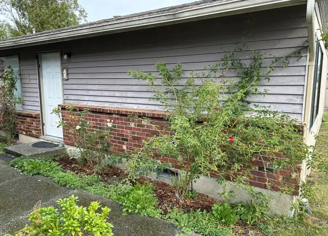 Property at 319 S 20th St Unit 4, Mount Vernon, WA, 98274, 2 beds, 1 bath, [object Object]