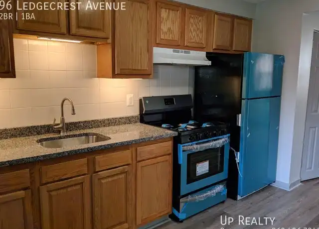 Property at 96 Ledgecrest Ave, New Britain, CT, 06051, 2 beds, 1 bath, [object Object]