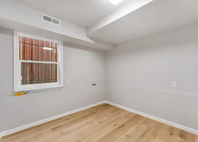 Property at 1015 Martin Luther King Junior Way, Oakland, CA, 94607, 6 beds, 5 baths, [object Object]