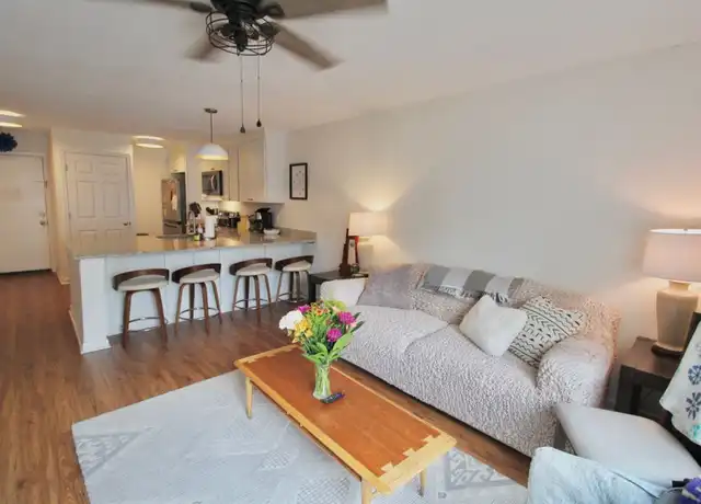 Property at 1380 Hunters Rd Unit I, Harrisonburg, VA, 22801, 4 beds, 2 baths, [object Object]