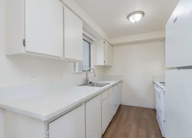 Property at Brookwood Firs Townhomes - 140 NE 47th Ave, Hillsboro, OR, 97124, 2-3 beds, 1.5-2 baths, [object Object]