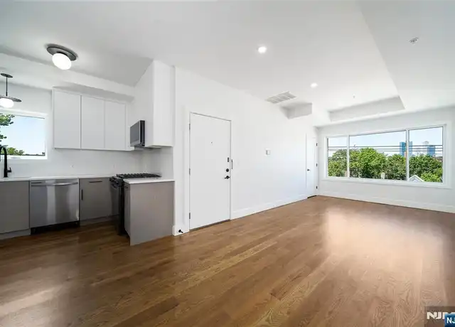 Property at 67 Virginia Ave Unit 4, Jersey City, NJ, 07304, 2 beds, 2 baths, [object Object]