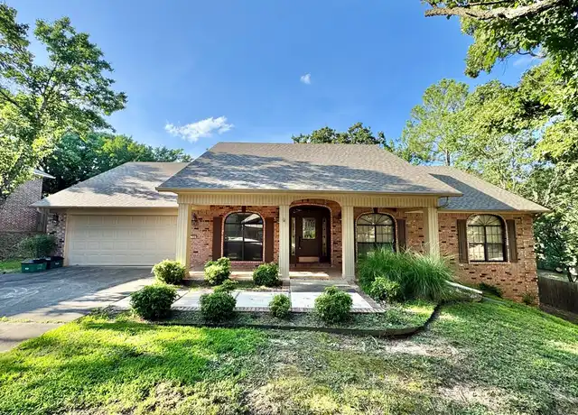 Property at 768 E Birwin St, Fayetteville, AR, 72703, 4 beds, 2 baths, [object Object]