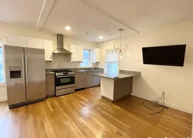 Property at 138 Hillside St, Mission Hill, MA, 02120, 4 beds, 1 bath, [object Object]