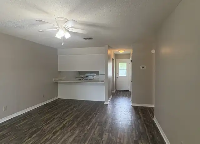 Property at 520 Landview St, Fort Walton Beach, FL, 32547, 2 beds, 1.5 baths, [object Object]