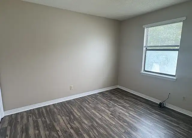 Property at 520 Landview St, Fort Walton Beach, FL, 32547, 2 beds, 1.5 baths, [object Object]