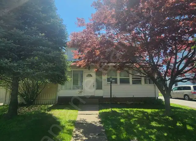 Property at 1319 Rollins Rd, Toledo, OH, 43612, 5 beds, 1.5 baths, [object Object]