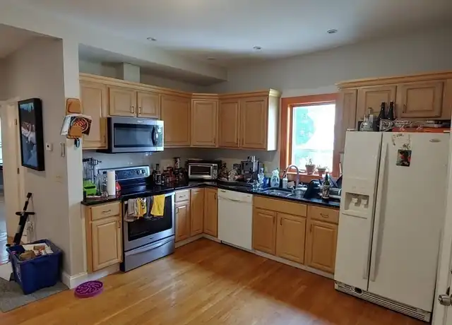 Property at 33 Eastburn St Unit 1, Brighton, MA, 02135, 2 beds, 1 bath, [object Object]