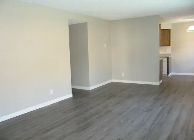 Photo of 1675 Chapel Dr, Camarillo, CA 93010