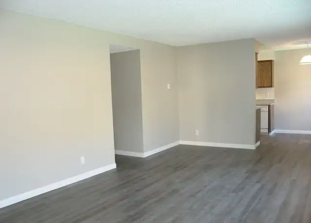 Photo of 1675 Chapel Dr, Camarillo, CA 93010