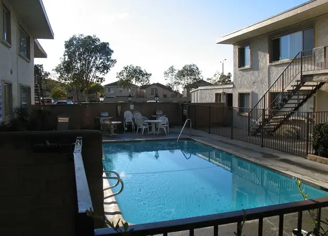 Photo of 1675 Chapel Dr, Camarillo, CA 93010