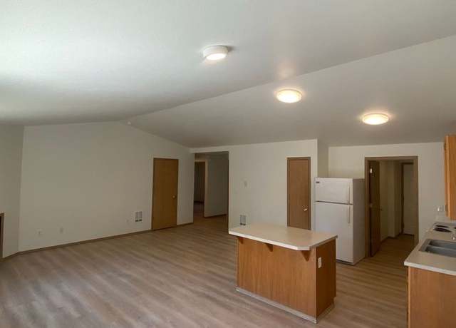 Photo of 2216 168th St E, Tacoma, WA 98445