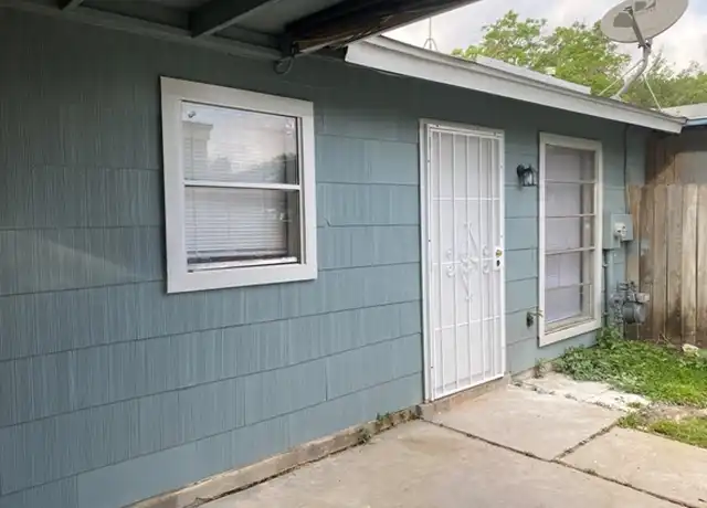 Property at 5426 Little Creek St, San Antonio, TX, 78242, 2 beds, 1 bath, [object Object]
