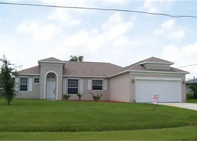 Property at 2474 SE Perugia St, Port Saint Lucie, FL, 34952, 4 beds, 2 baths, [object Object]