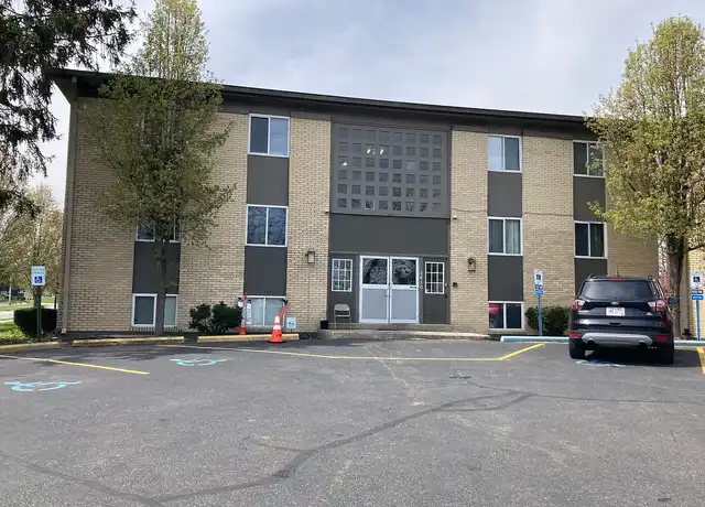 Property at The Outlook on Main - 5610 N Main St, Dayton, OH, 45415, 2 beds, 1 bath, [object Object]