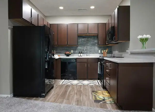 Property at The Oaks at Lakeview - 7471 Lakeview Ct, Ralston, NE, 68127, 1-2 bed, 1-2 bath, [object Object]